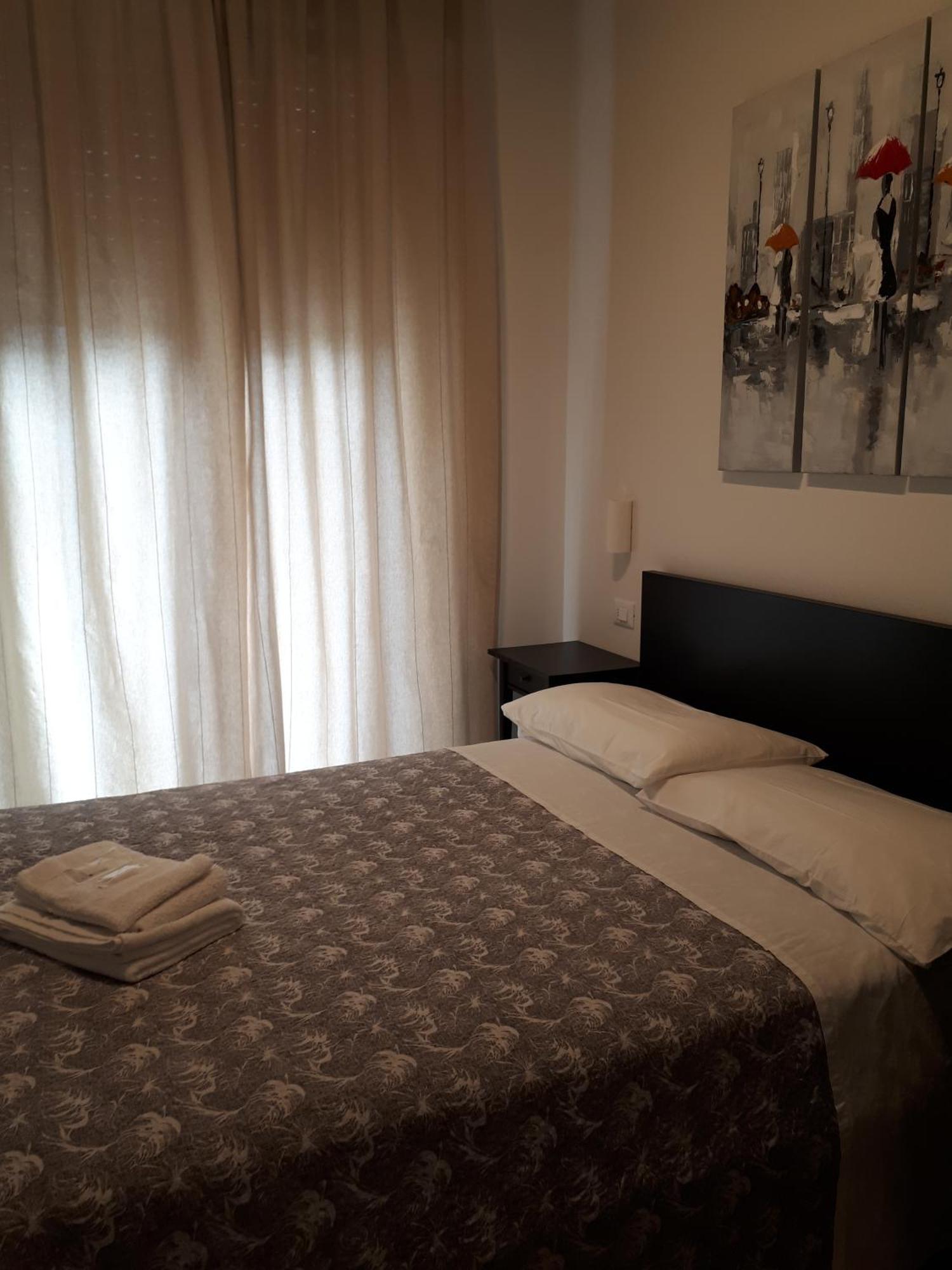 Soleluna Fiera 6 Rooms Μπολόνια Εξωτερικό φωτογραφία