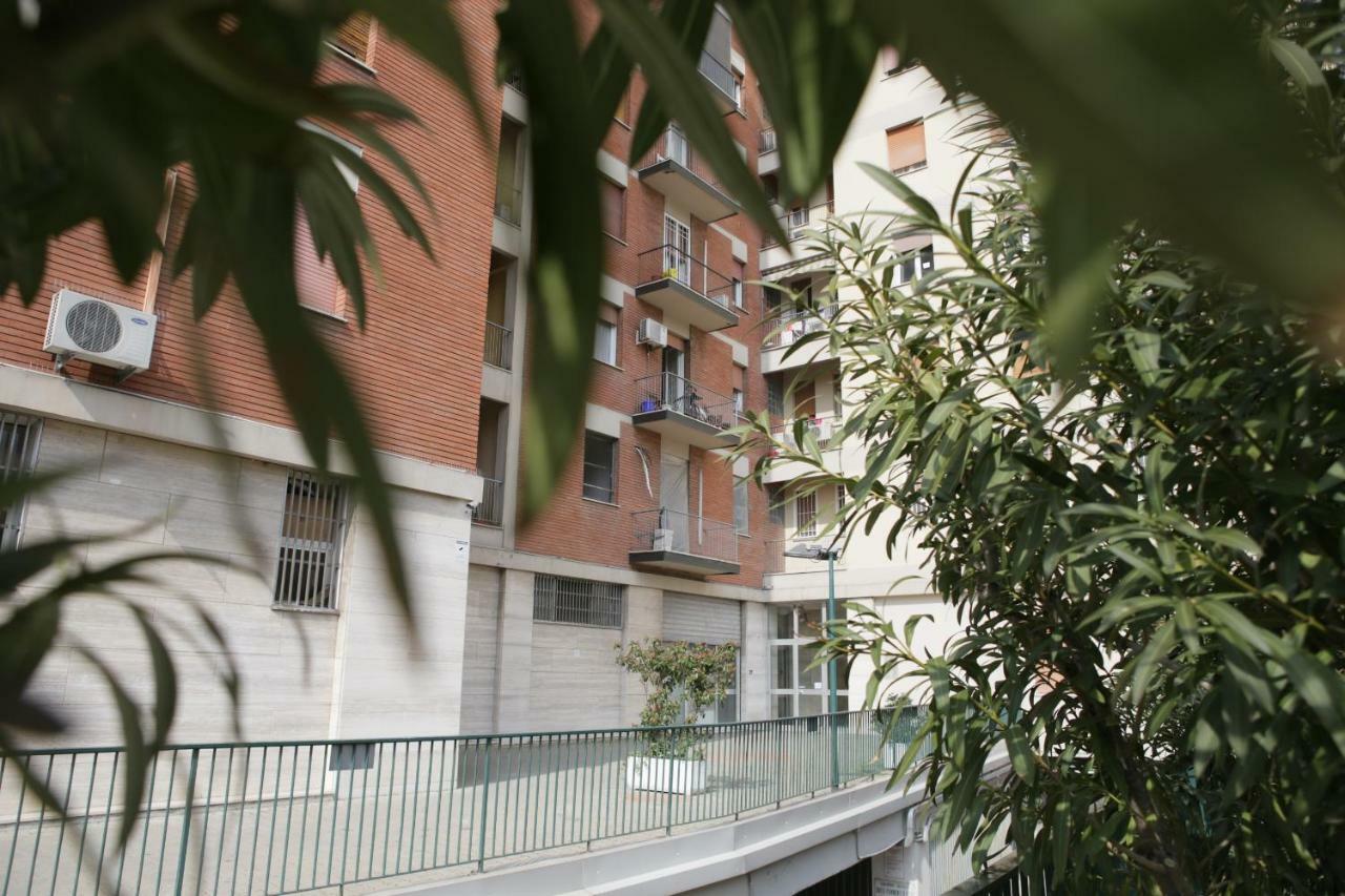 Soleluna Fiera 6 Rooms Μπολόνια Εξωτερικό φωτογραφία