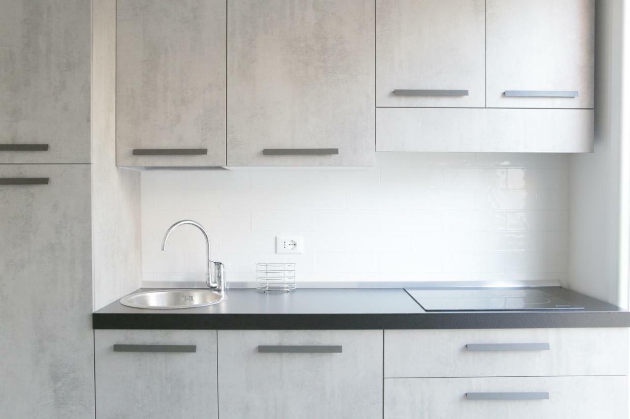 Soleluna Fiera 6 Rooms Μπολόνια Εξωτερικό φωτογραφία