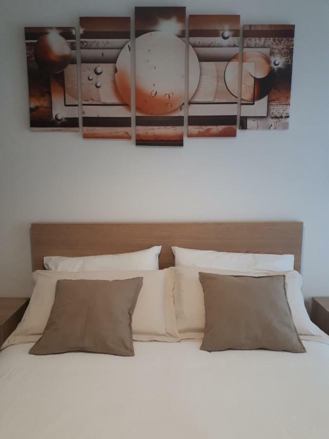 Soleluna Fiera 6 Rooms Μπολόνια Εξωτερικό φωτογραφία